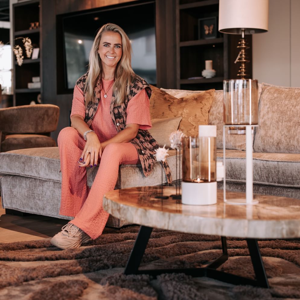 Cigaru coffeetable petrified wood besar