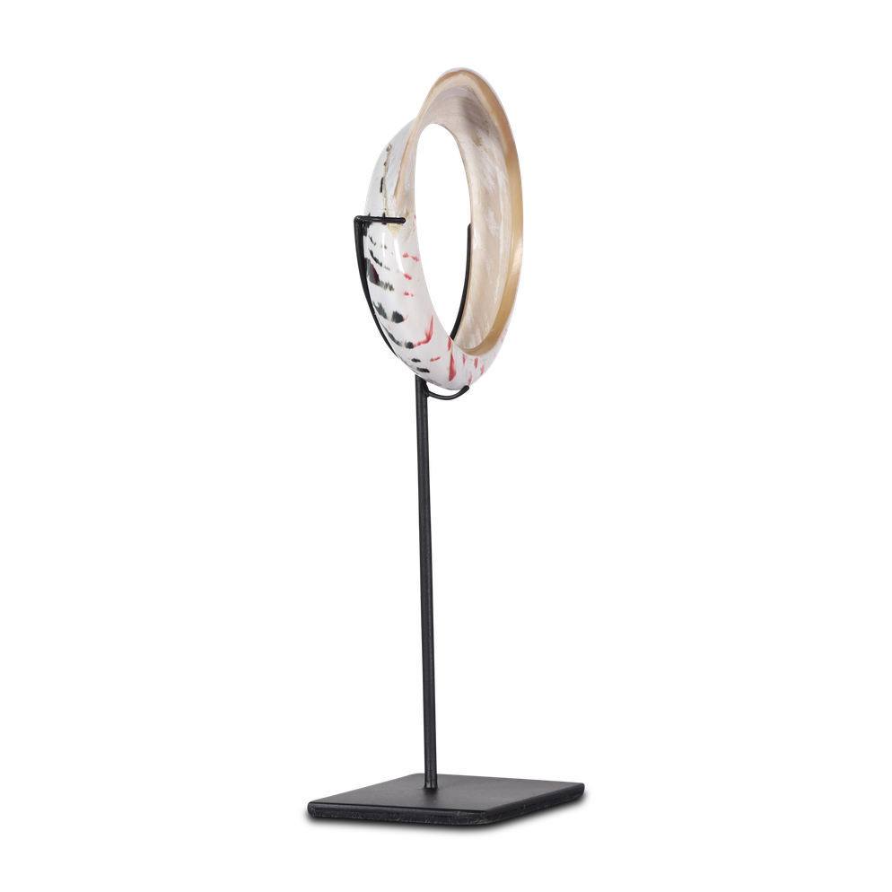 Simau bracelet on stand low