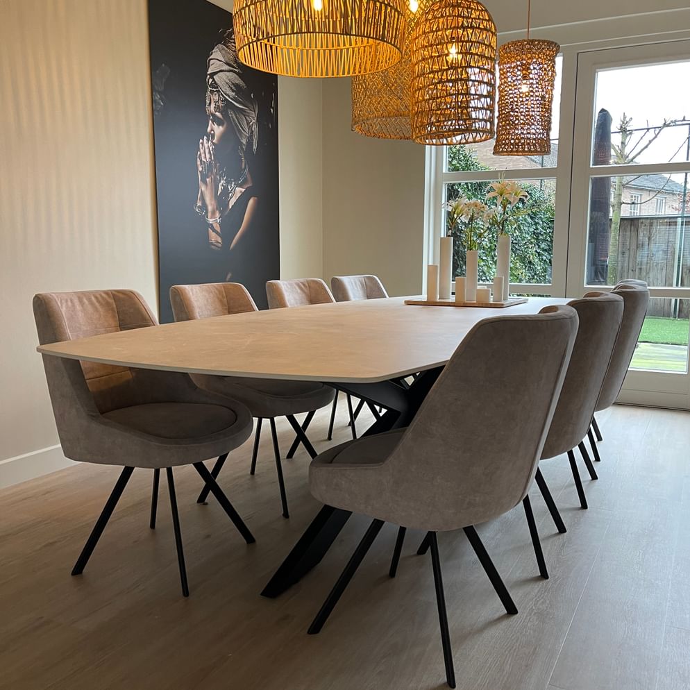 King eettafel volkeramisch