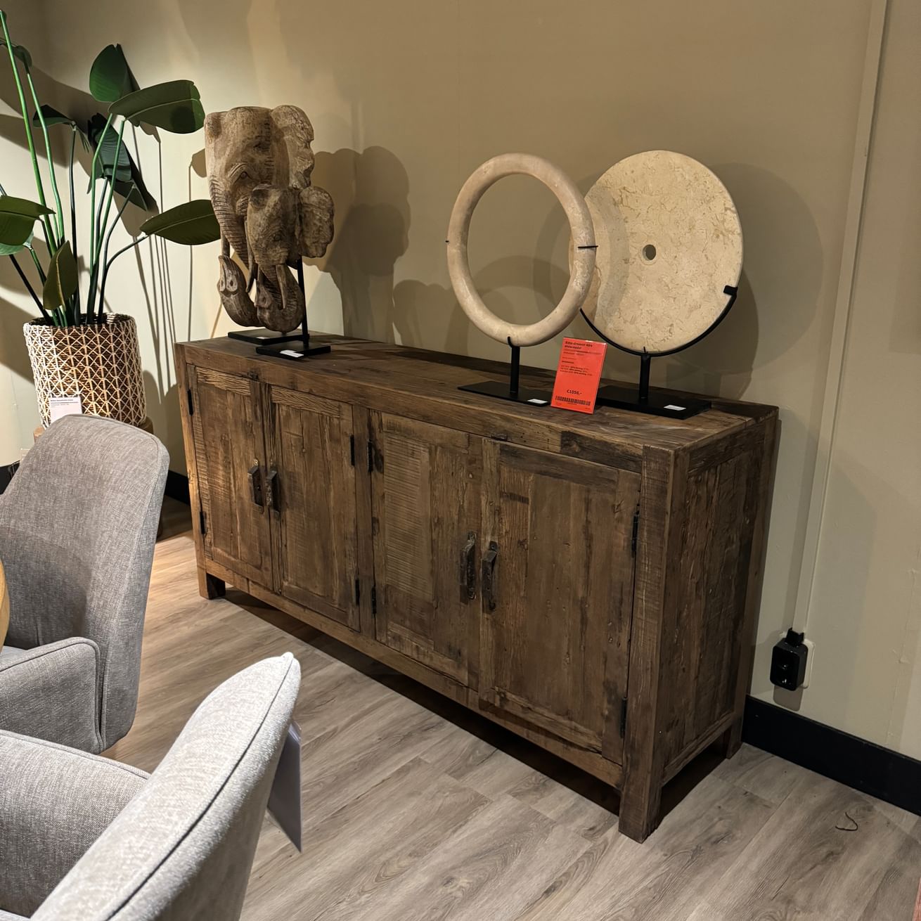 Baha dressoir 4drs showmodel