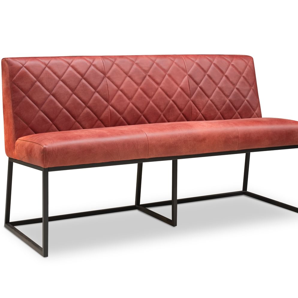 Zara/Lara Esszimmerbank gerade