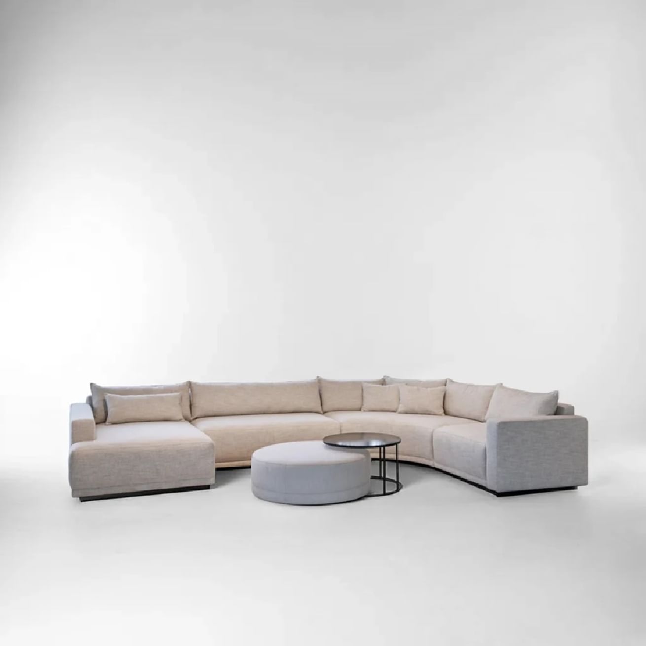 Monchino Sofa