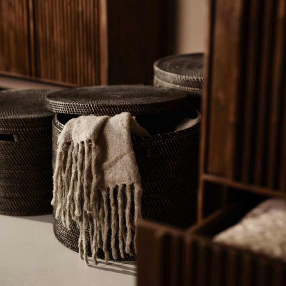 Bayan toy basket black besar