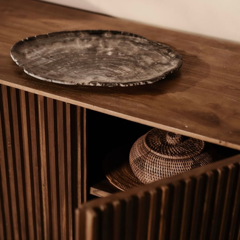 Cikuya besar sideboard 6-doors