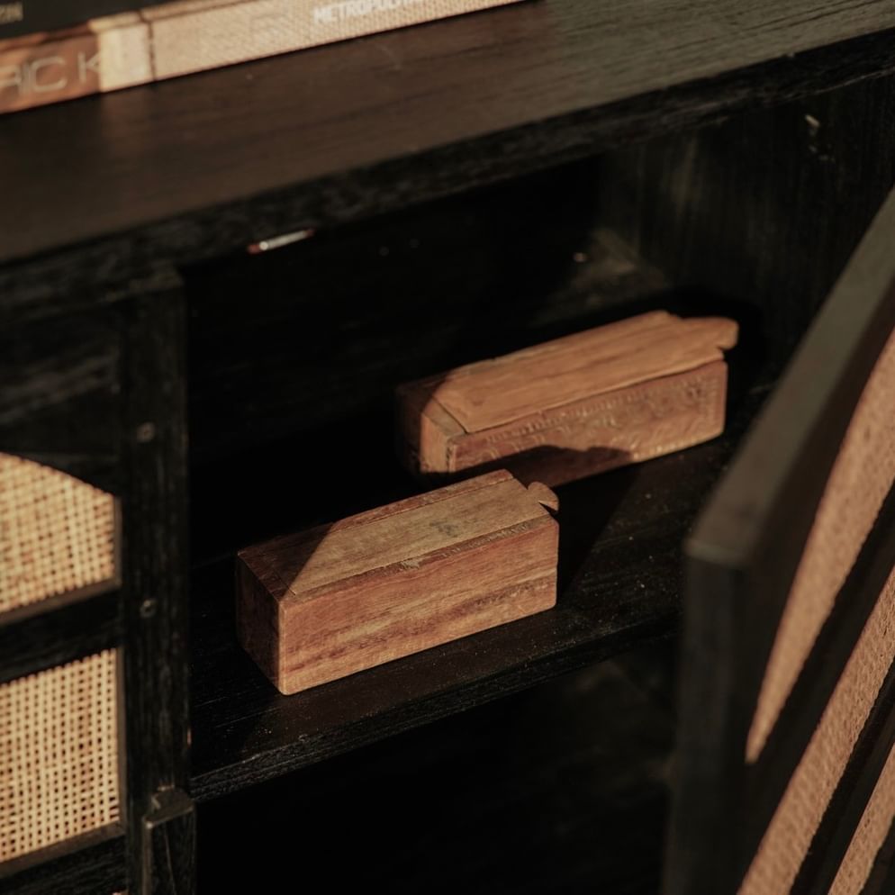 Lifofa sideboard webbing