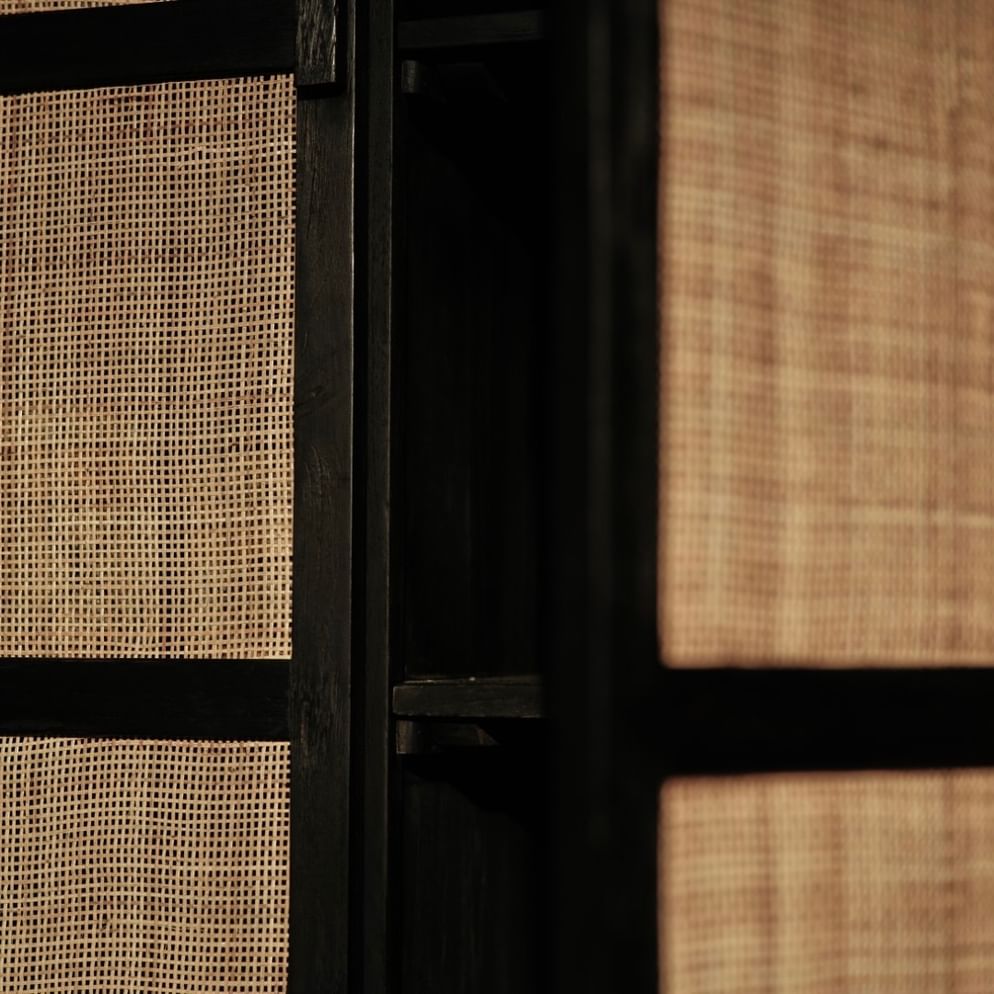 Lifofa cabinet webbing