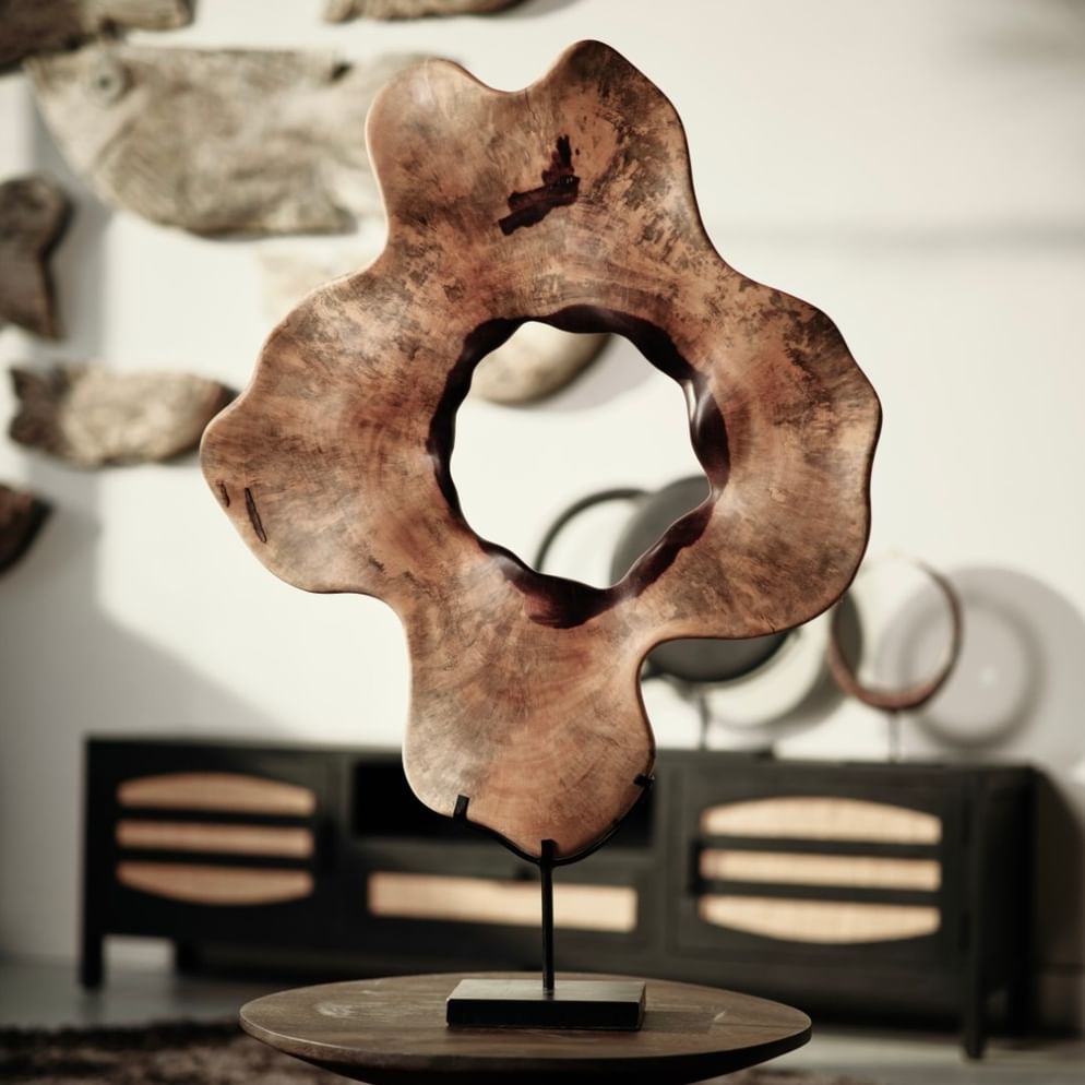 Siduk tamarinde wood on stand