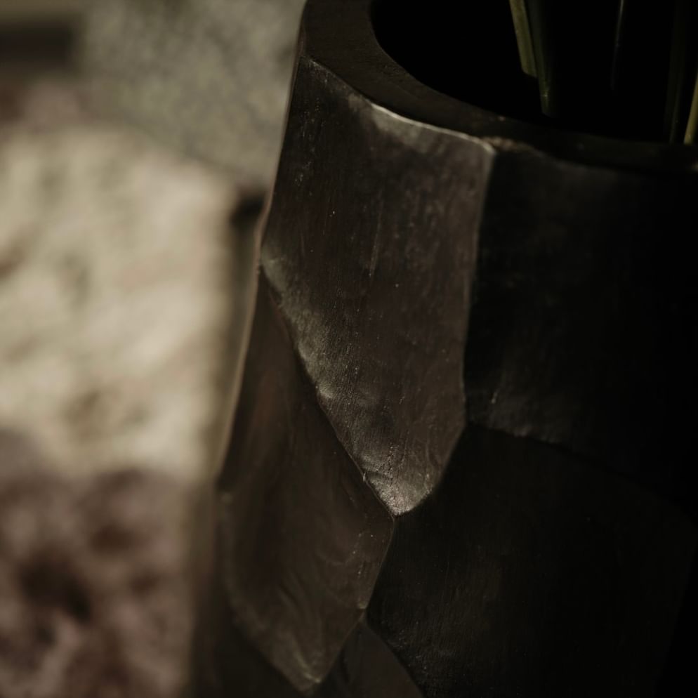 Djabung palm pot black