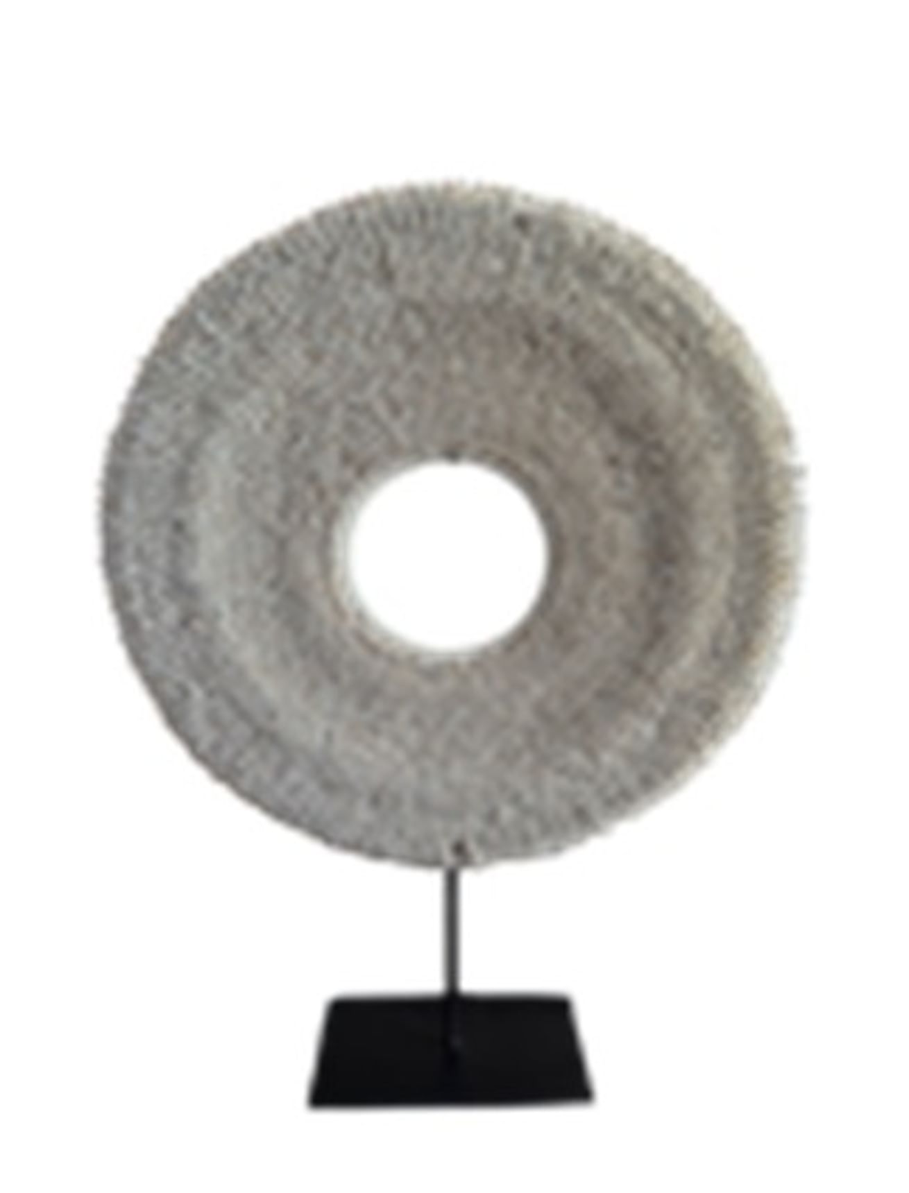 Papua full shell necklace on stand natural besar 60 cm