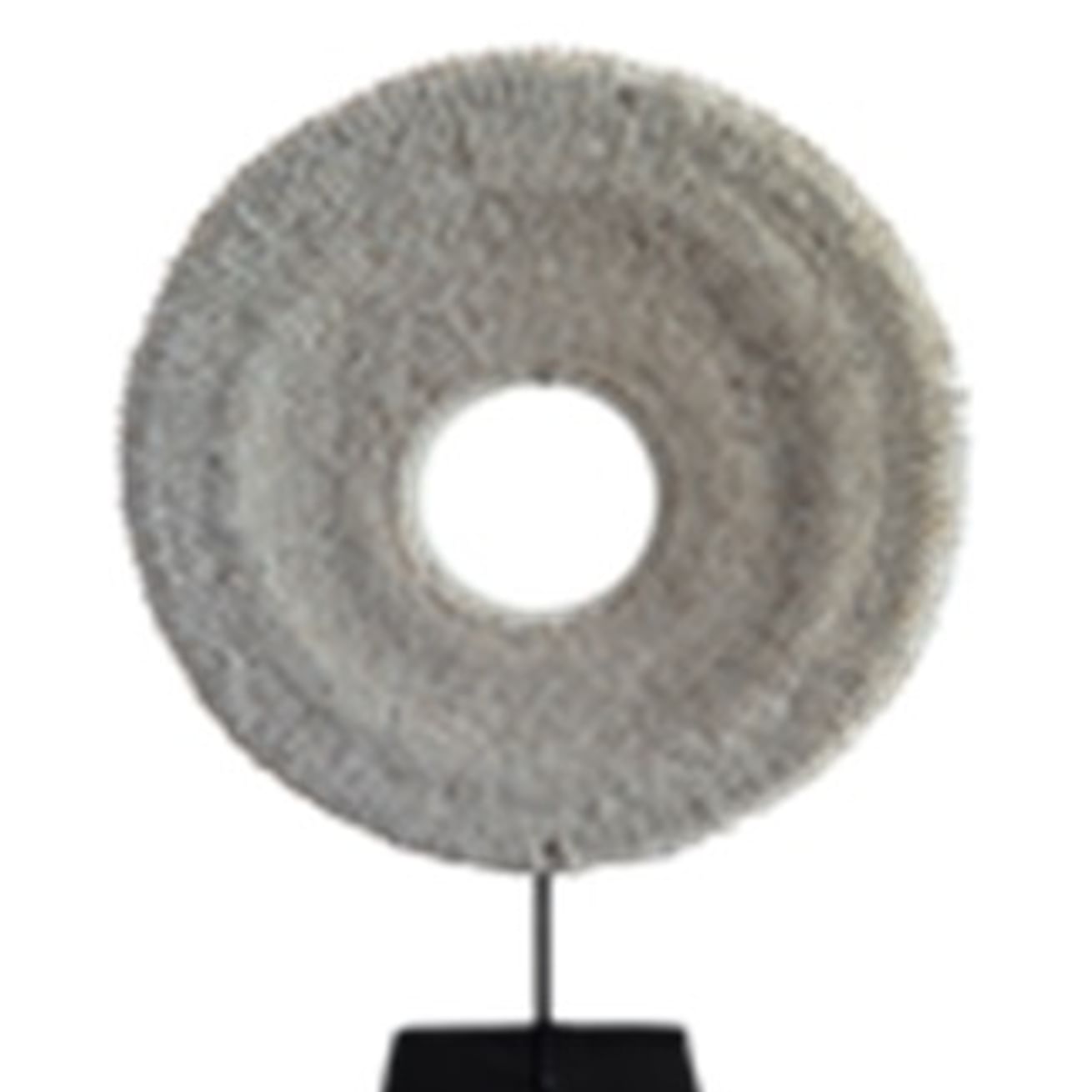 Papua full shell necklace on stand natural besar 60 cm