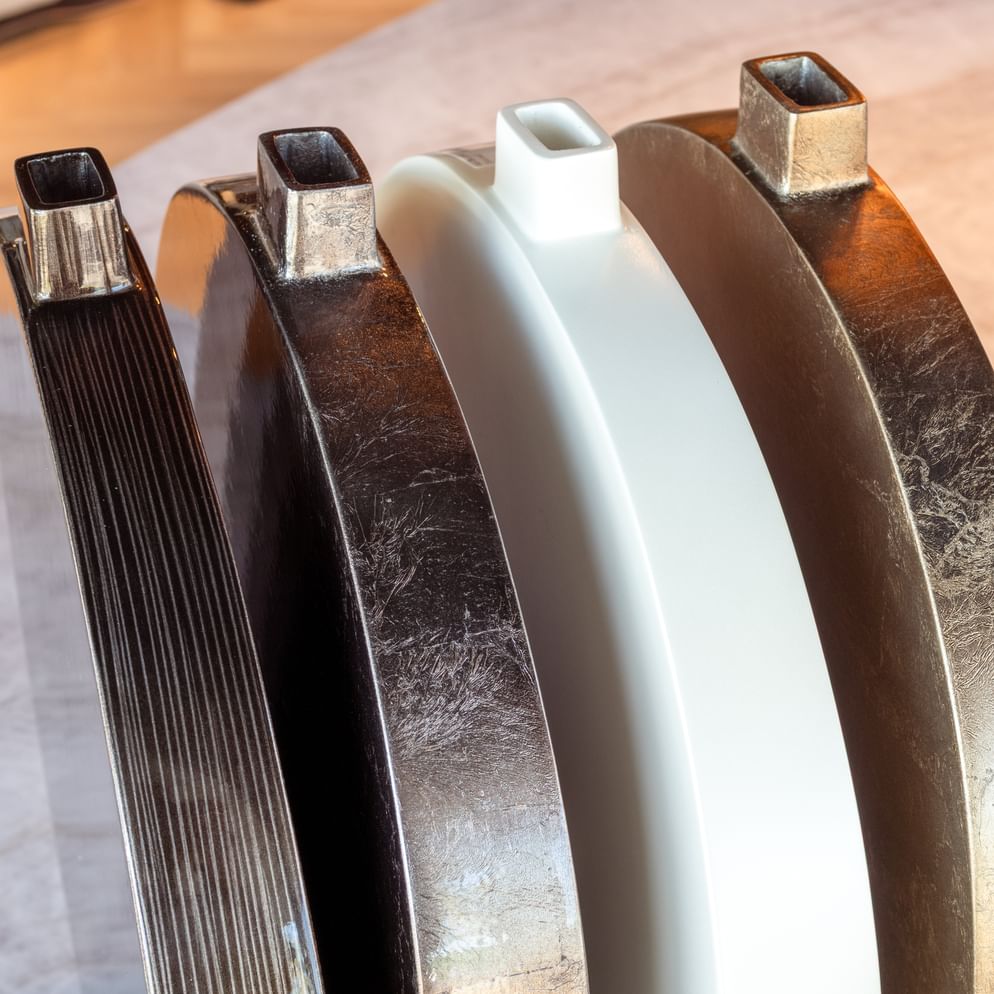 Vaas disc warm grey 35cm