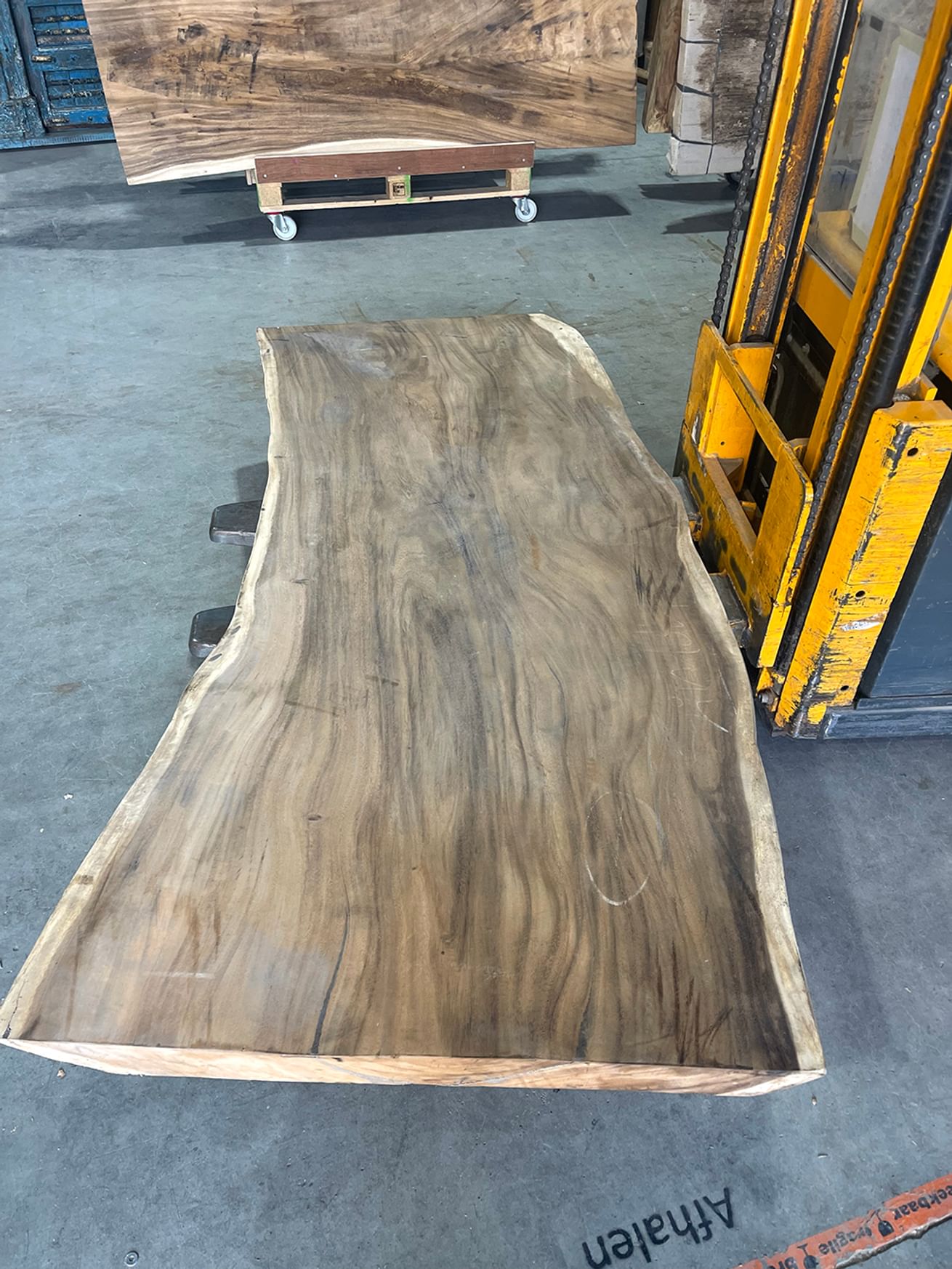 Suar Baumstammtisch 225x107/93x8 cm