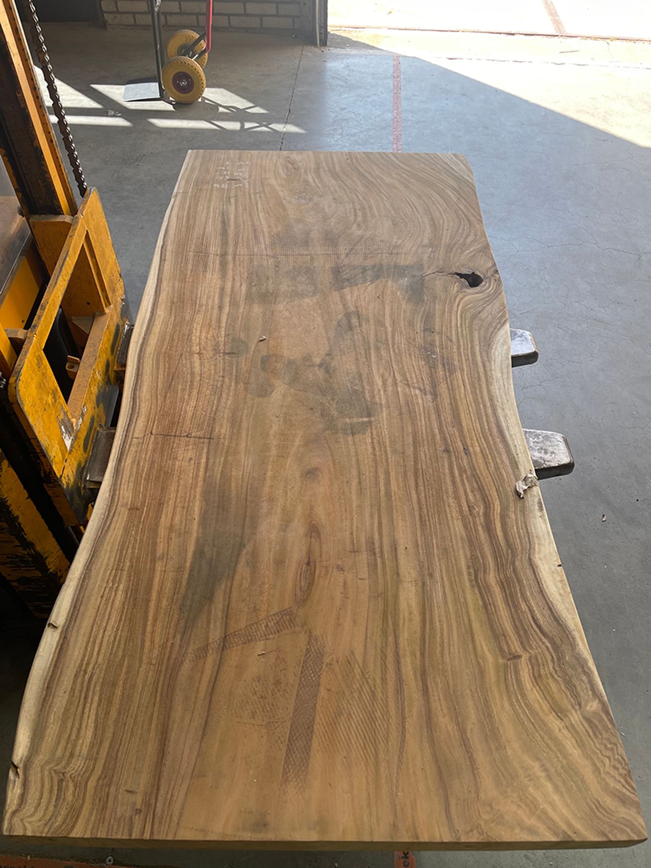 Suar Baumstammtisch 210x100/100x9 cm