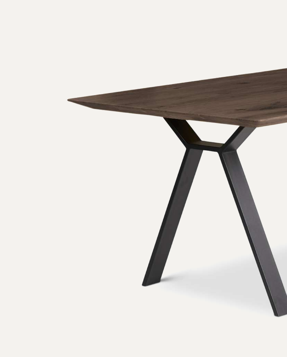 Op zoek naar<br />
de <strong>perfecte</strong> <em>tafel</em><br />
voor jouw ruimte?